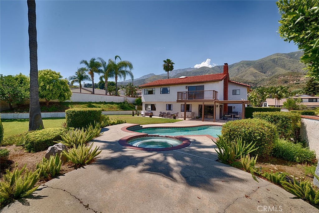 9195 Hidden Farm Road