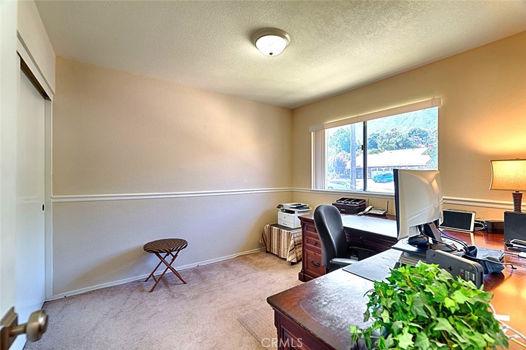 9195 Hidden Farm Road