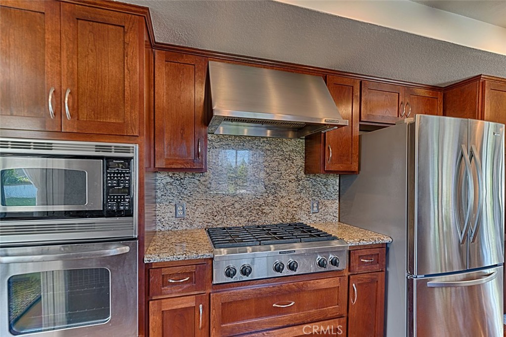 9195 Hidden Farm Road