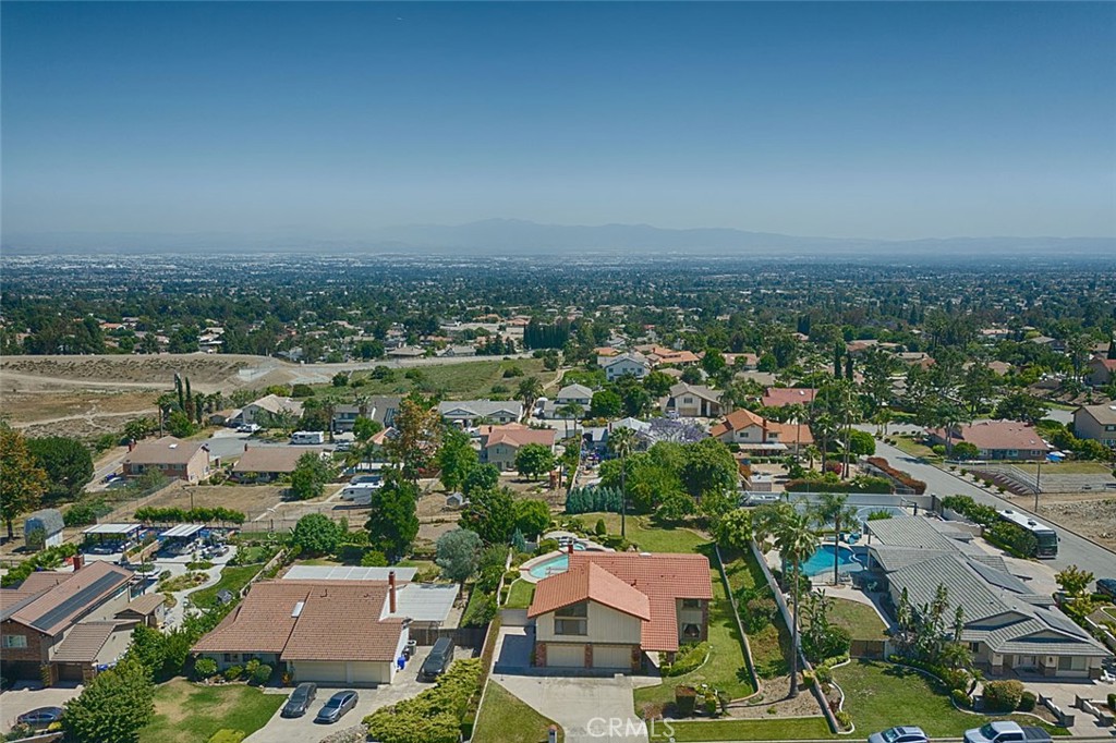 9195 Hidden Farm Road