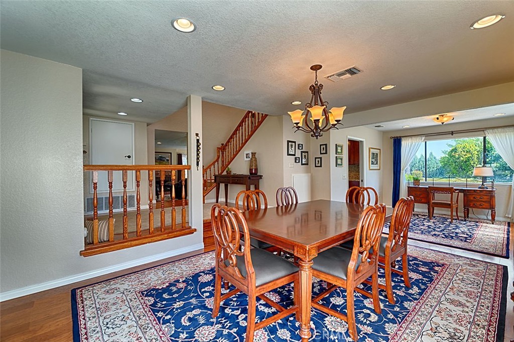 9195 Hidden Farm Road