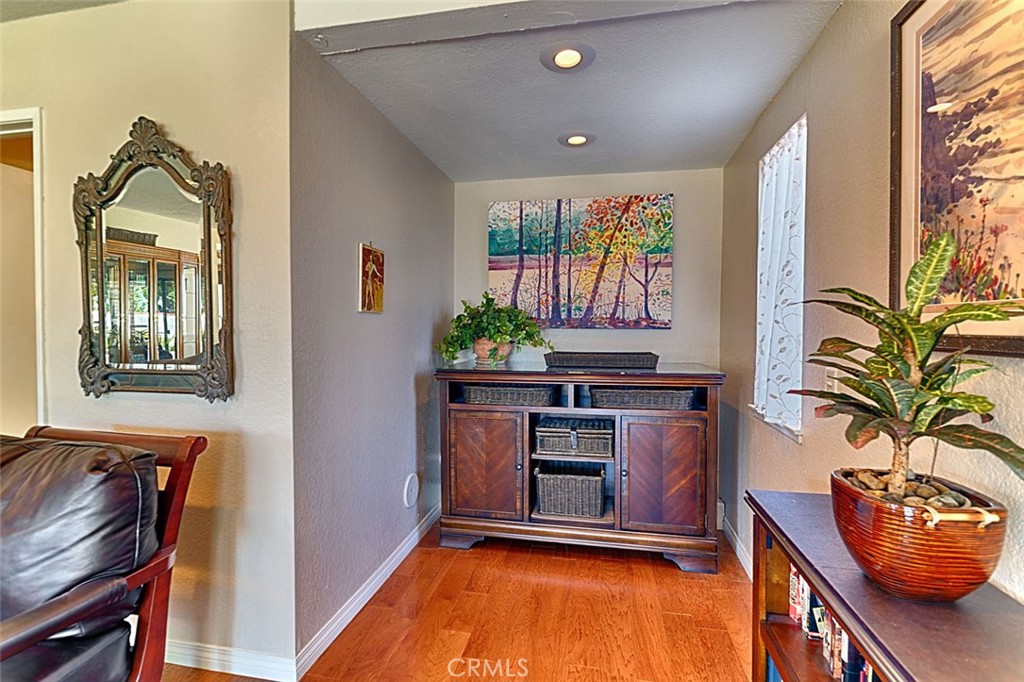 9195 Hidden Farm Road