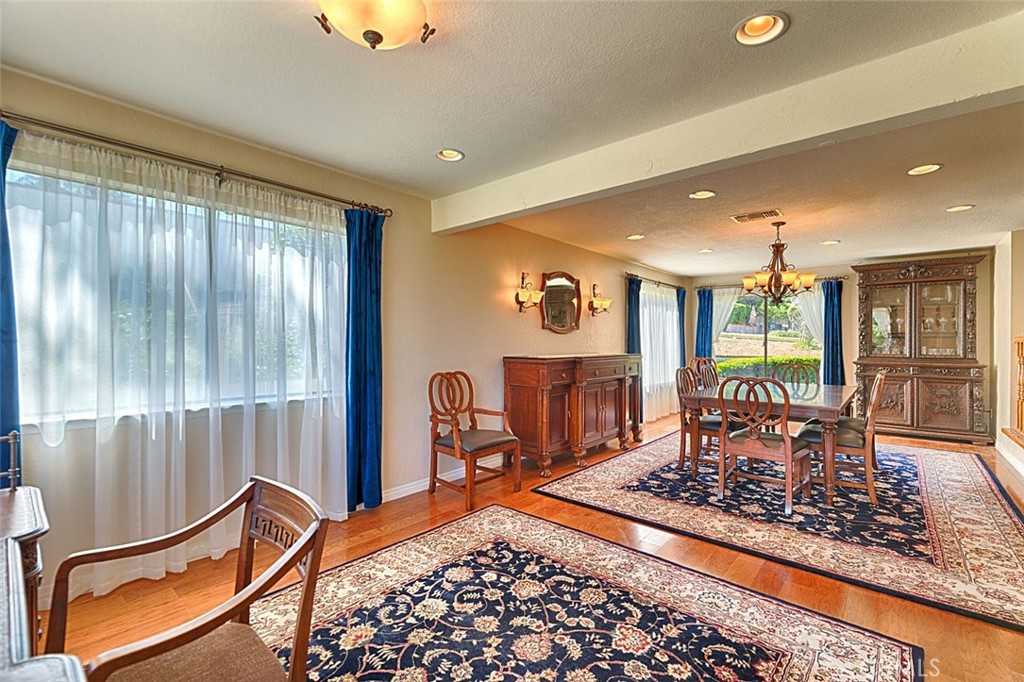 9195 Hidden Farm Road