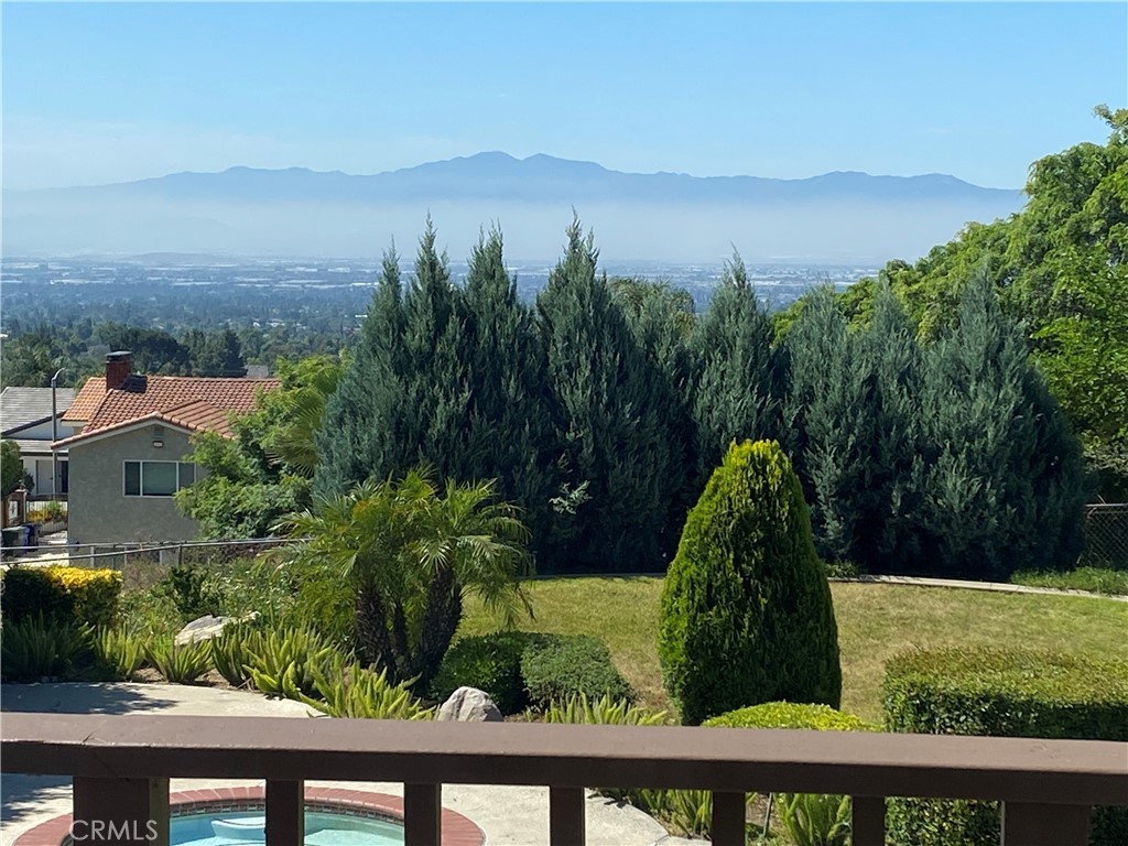 9195 Hidden Farm Road