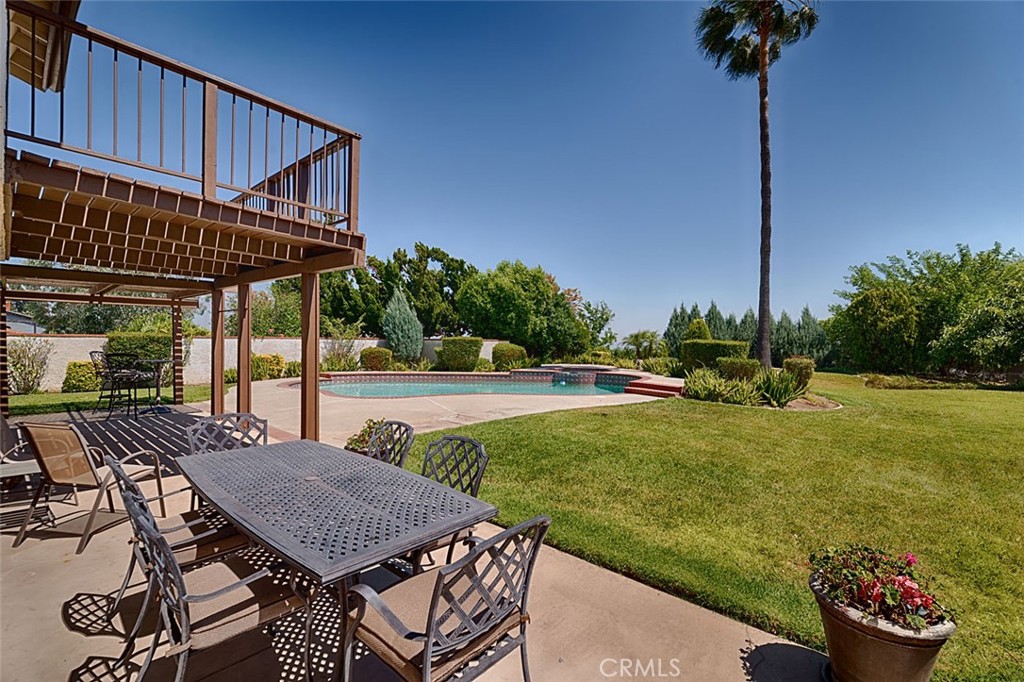 9195 Hidden Farm Road