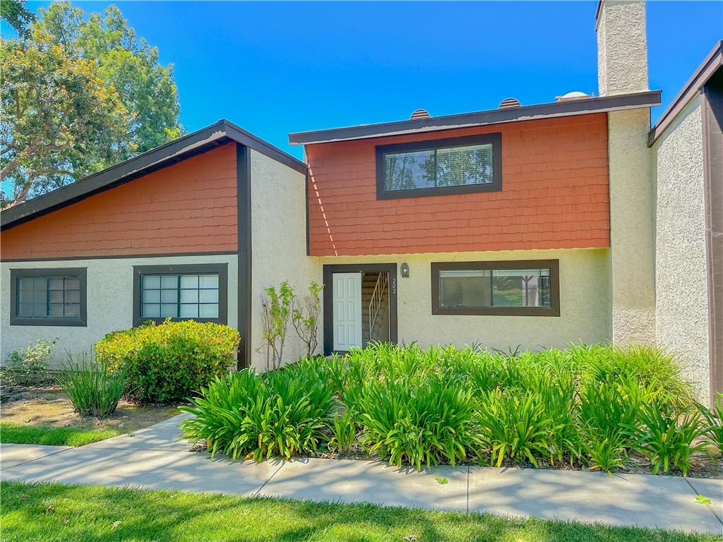202 Teague Dr.