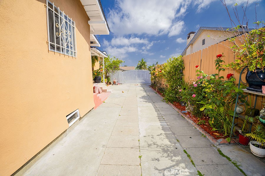 2742 Olive Street