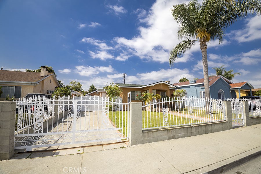 2742 Olive Street