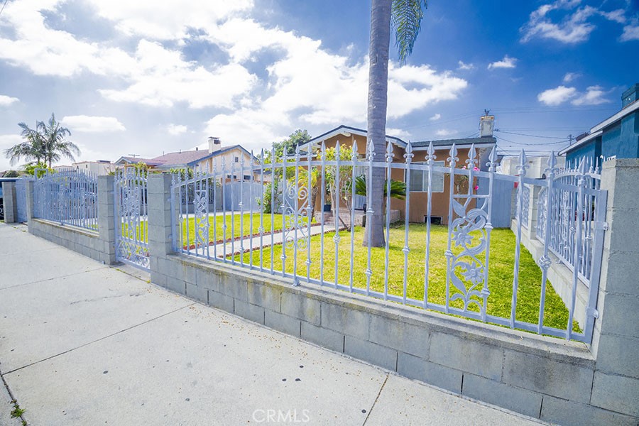 2742 Olive Street