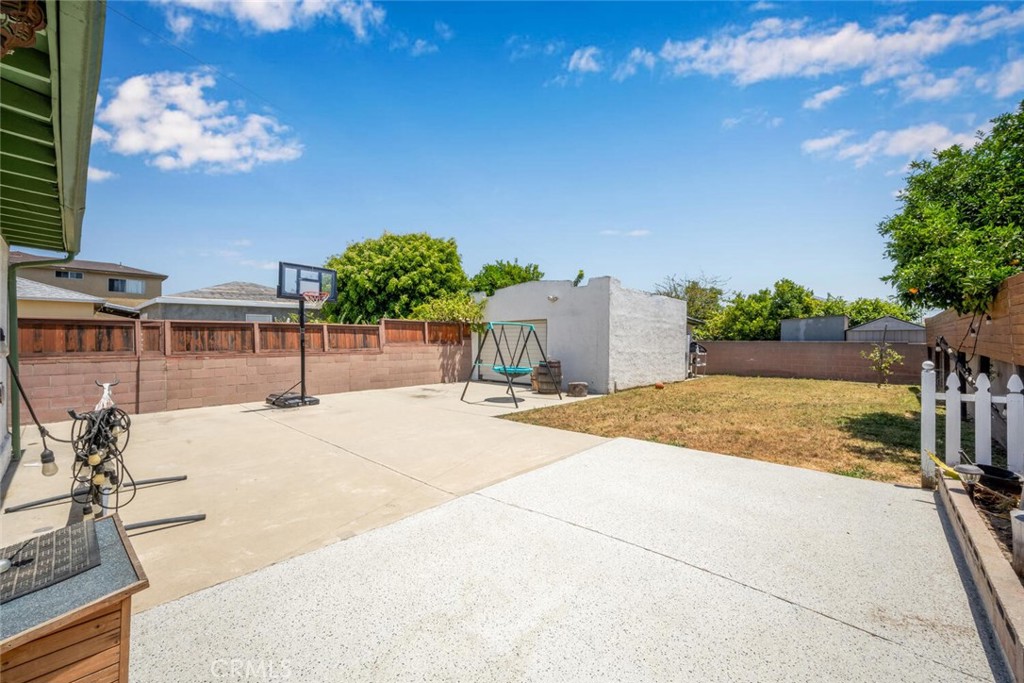 16918 S Hobart Boulevard