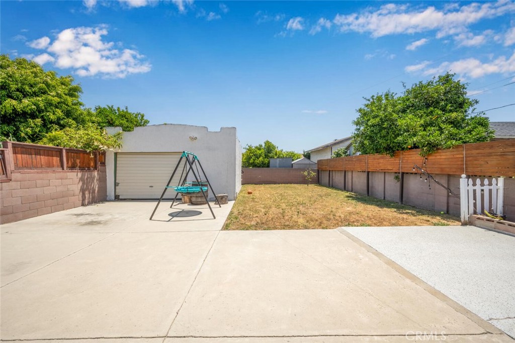 16918 S Hobart Boulevard