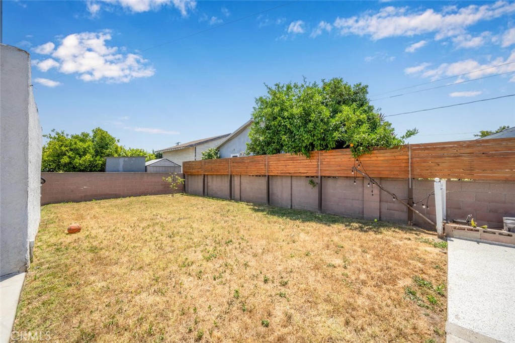 16918 S Hobart Boulevard