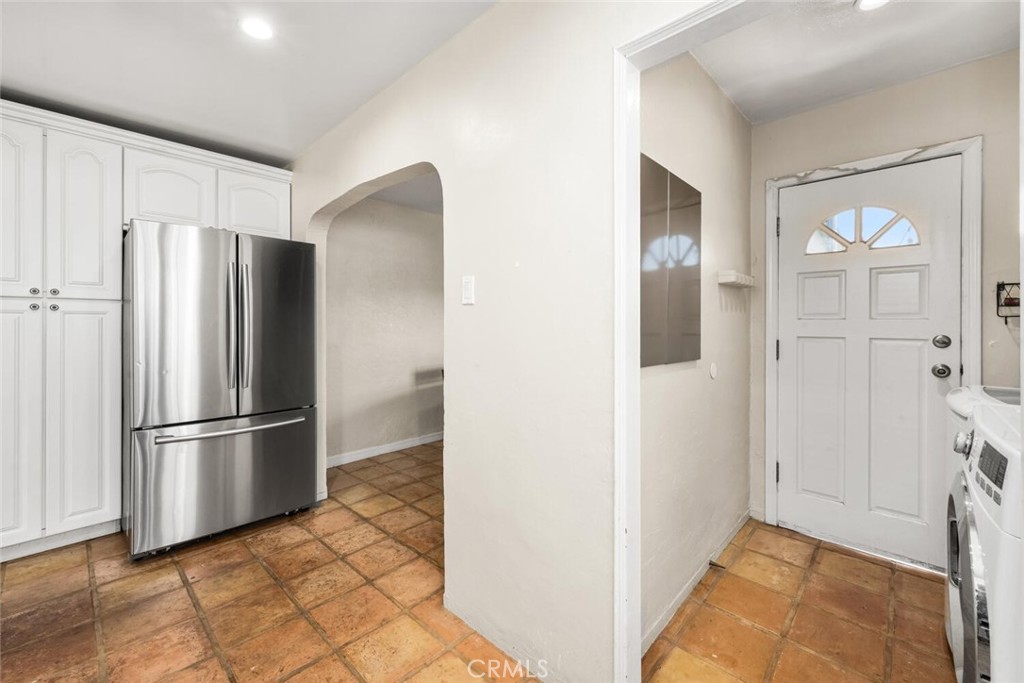 16918 S Hobart Boulevard