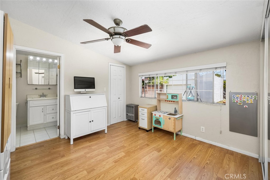 16918 S Hobart Boulevard