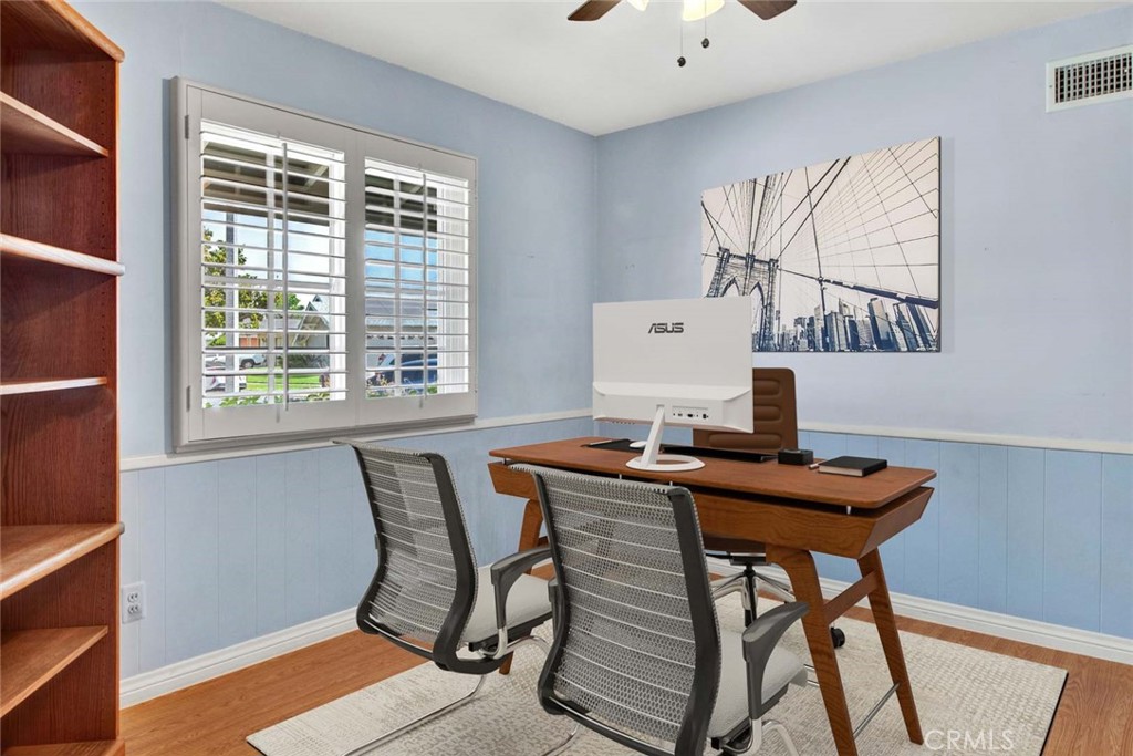 200 N Plantation Place