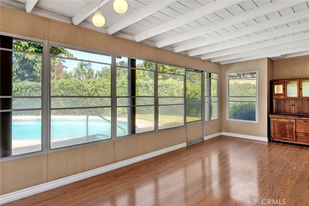 200 N Plantation Place