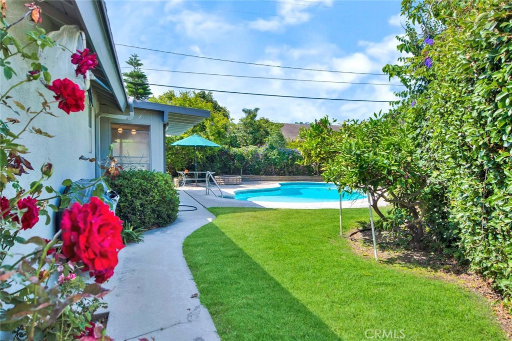 200 N Plantation Place