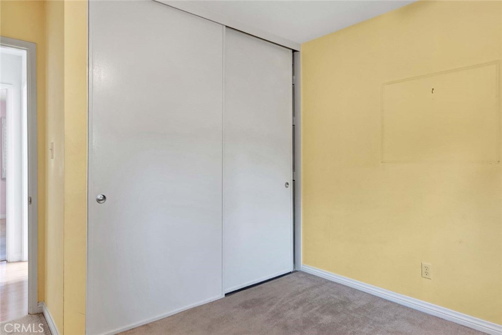 200 N Plantation Place