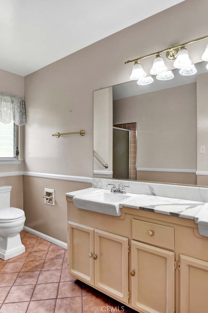 200 N Plantation Place