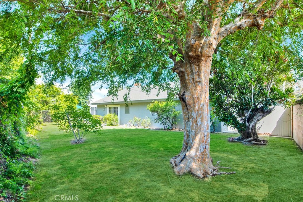 200 N Plantation Place