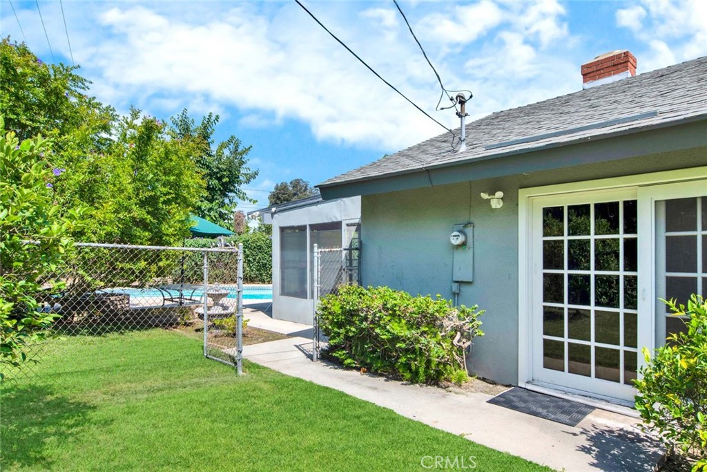 200 N Plantation Place