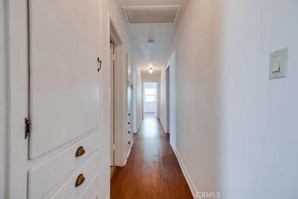 269 E Claiborne Place