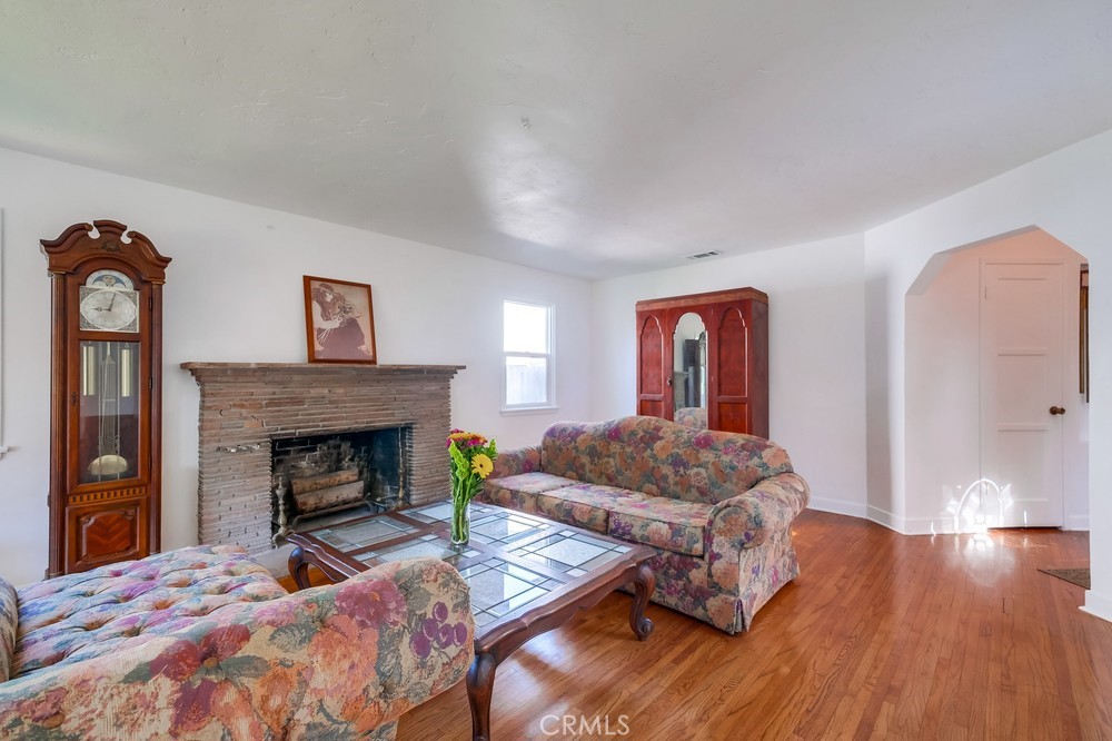 269 E Claiborne Place