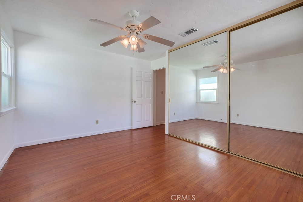 269 E Claiborne Place