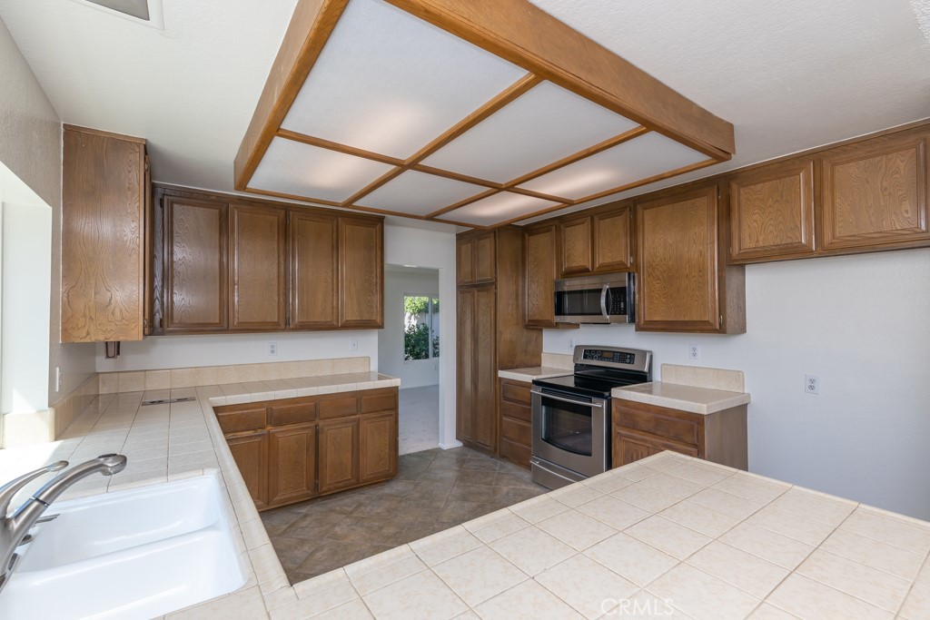 939 Nottingham Drive