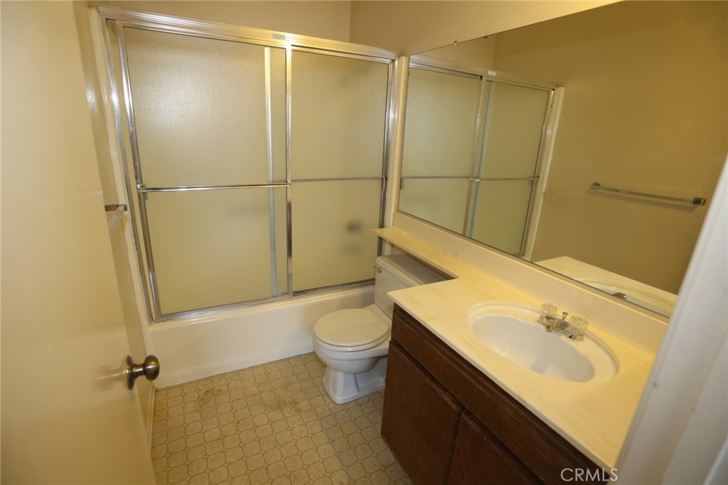 545 E Cypress Avenue E