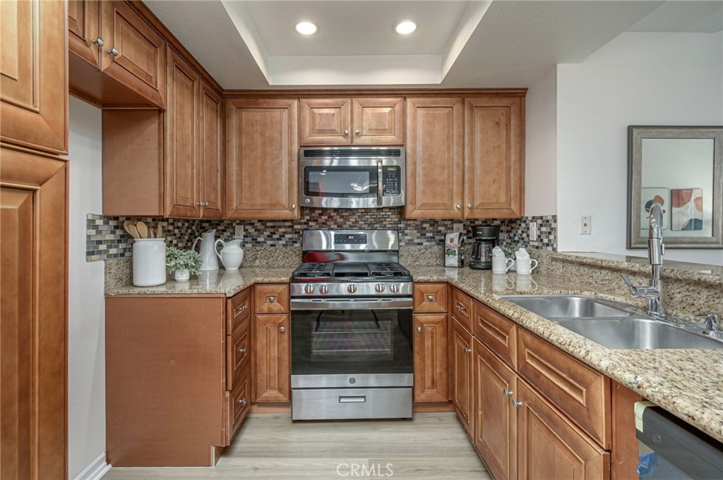 23465 CAMBRIDGE Road 290