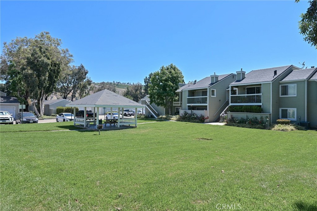 23465 CAMBRIDGE Road 290