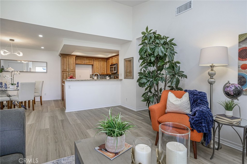 23465 CAMBRIDGE Road 290