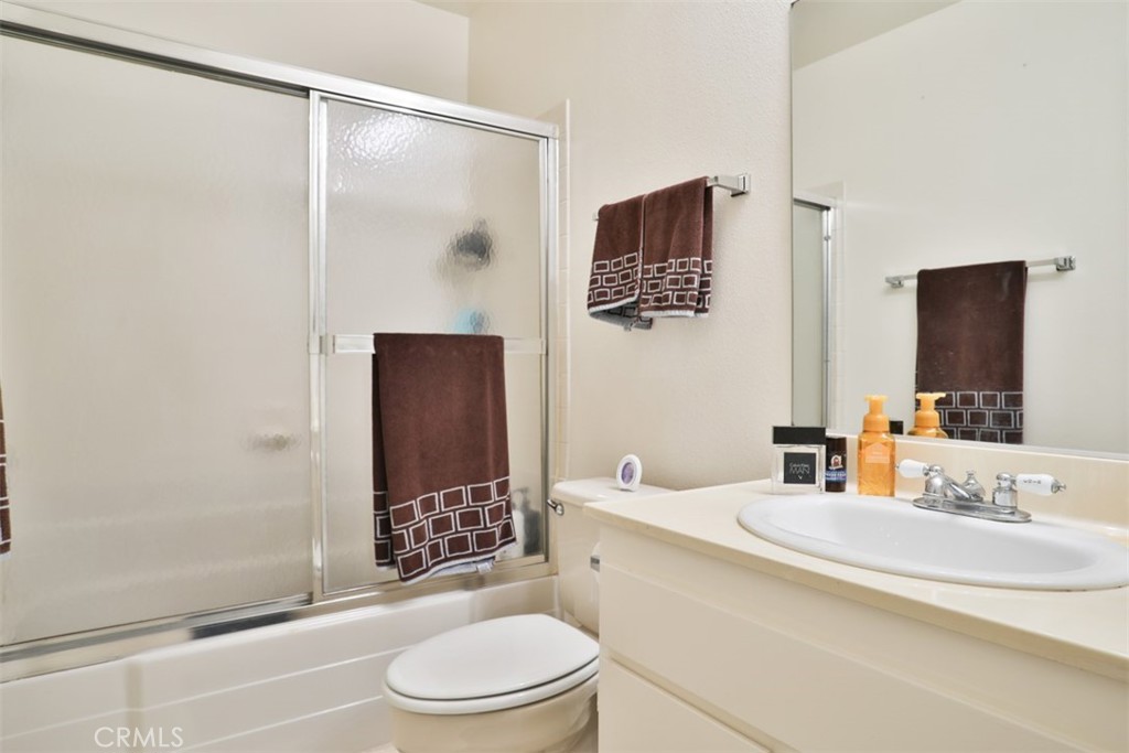 1048 Las Lomas Drive A