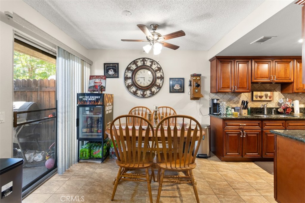 1048 Las Lomas Drive A