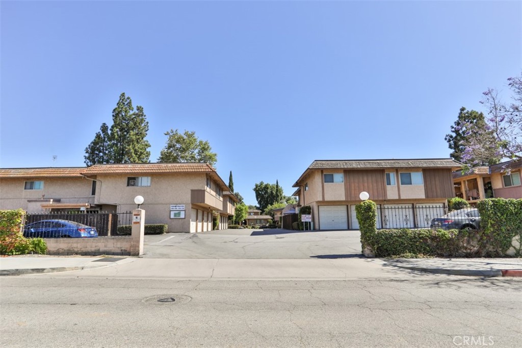 1048 Las Lomas Drive A