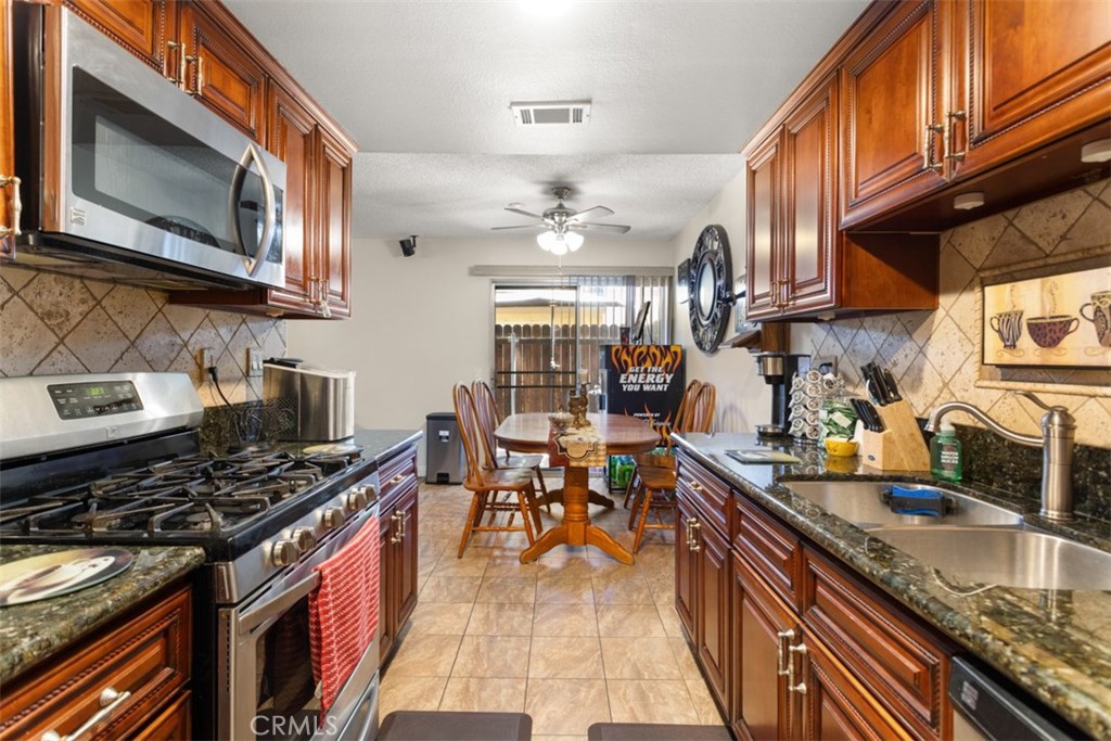 1048 Las Lomas Drive A