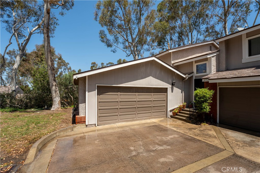 6512 E Camino Vista 1