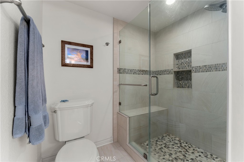 6512 E Camino Vista 1