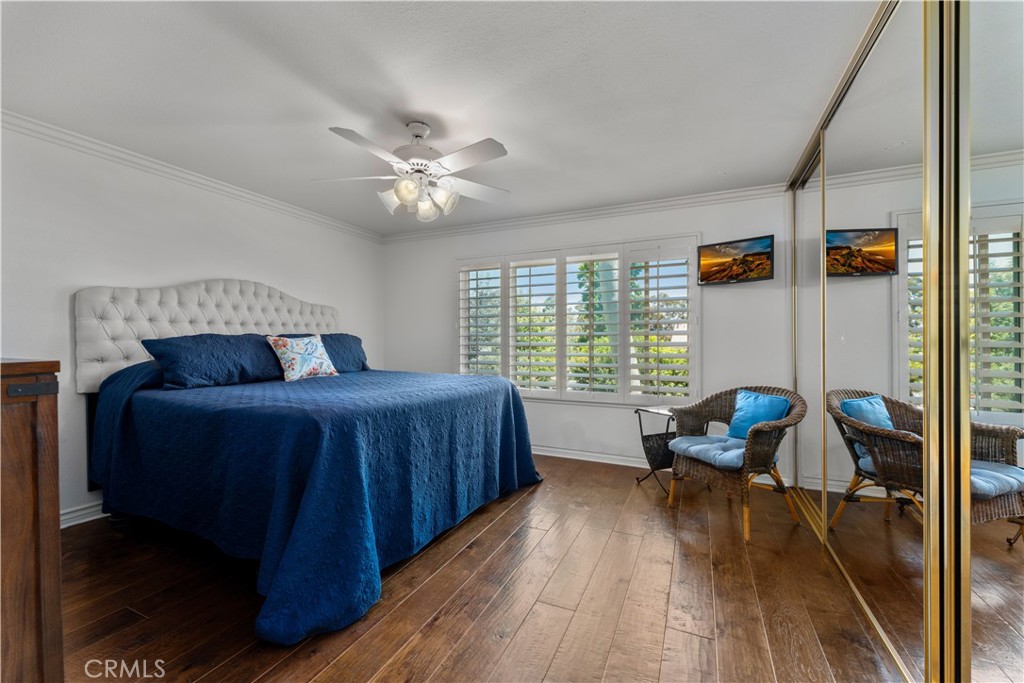 6512 E Camino Vista 1