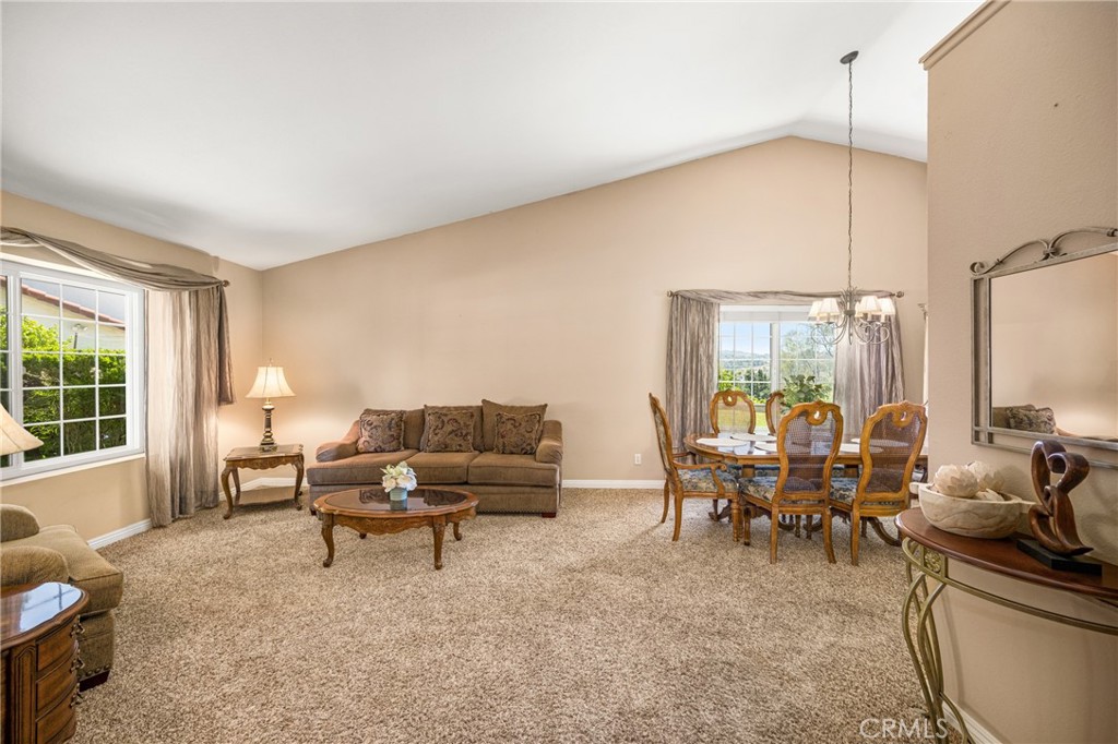 21430 Via Del Parque