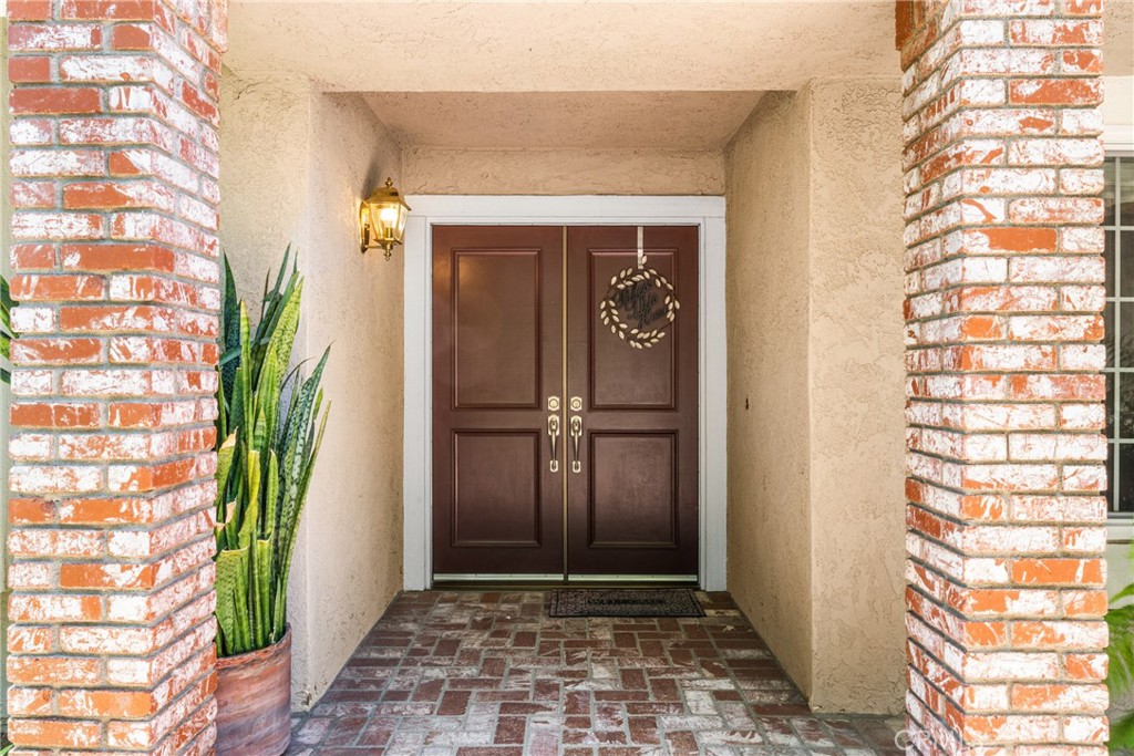 21430 Via Del Parque