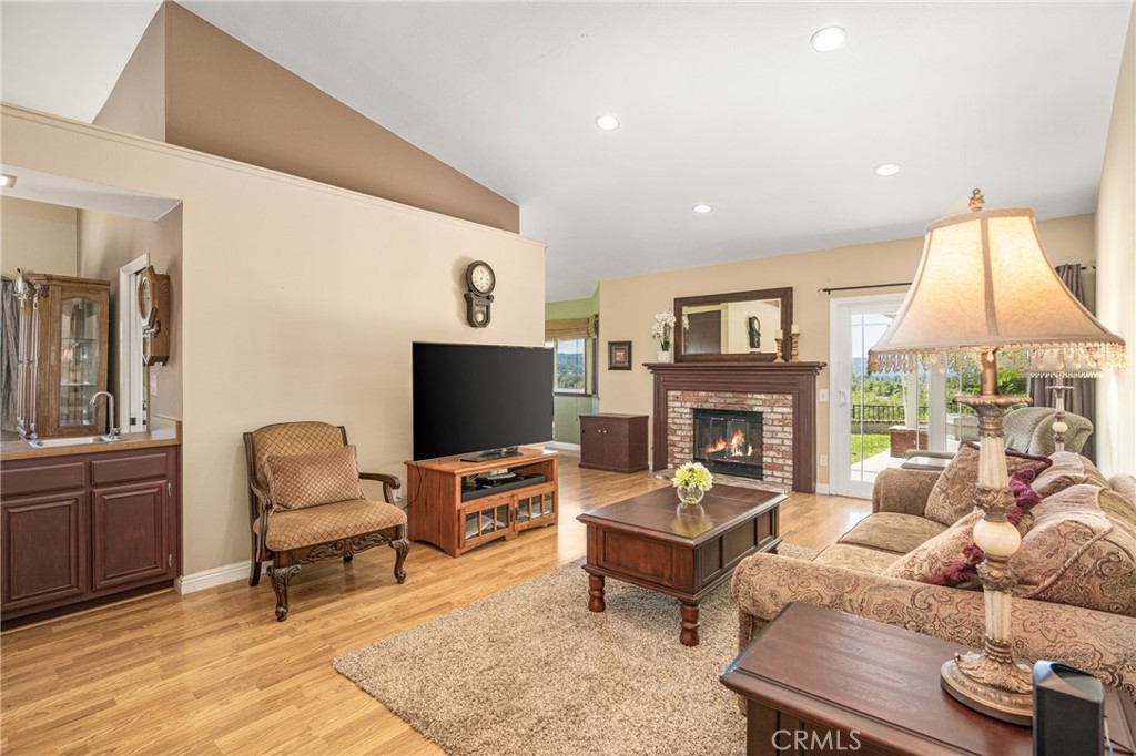 21430 Via Del Parque