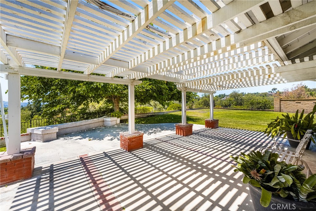 21430 Via Del Parque