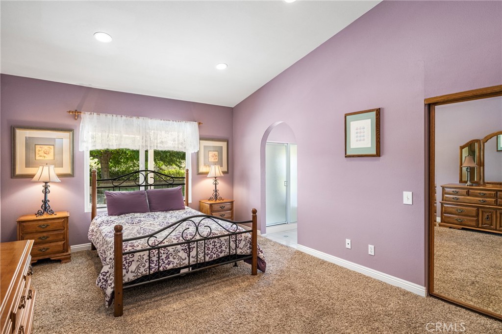 21430 Via Del Parque