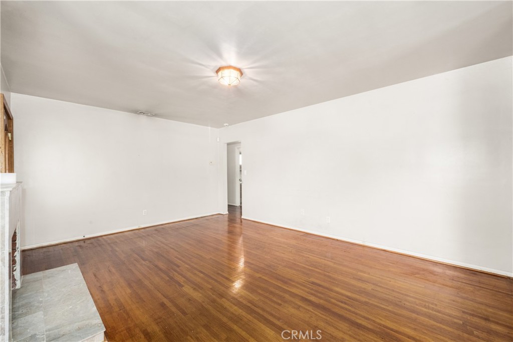 5117 E Pageantry Street