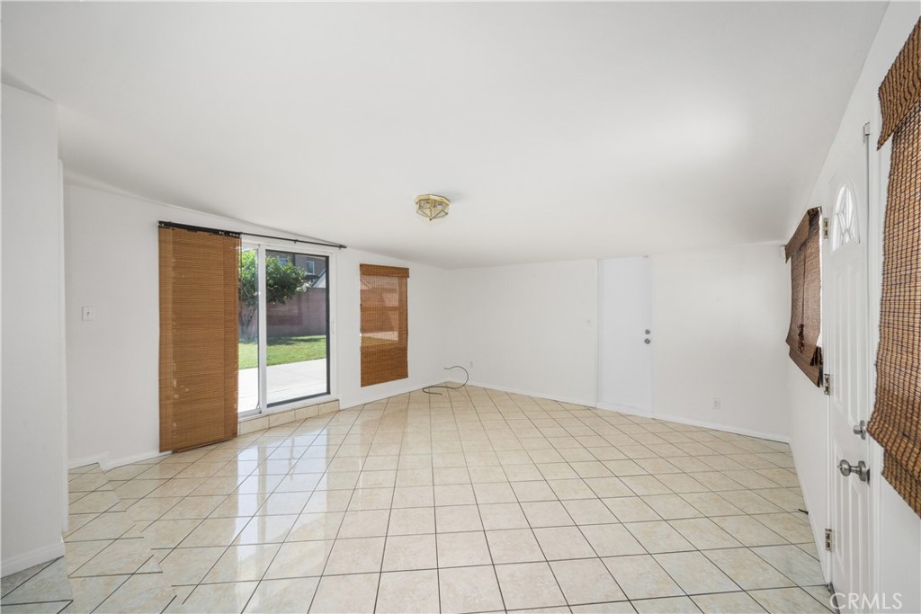 5117 E Pageantry Street