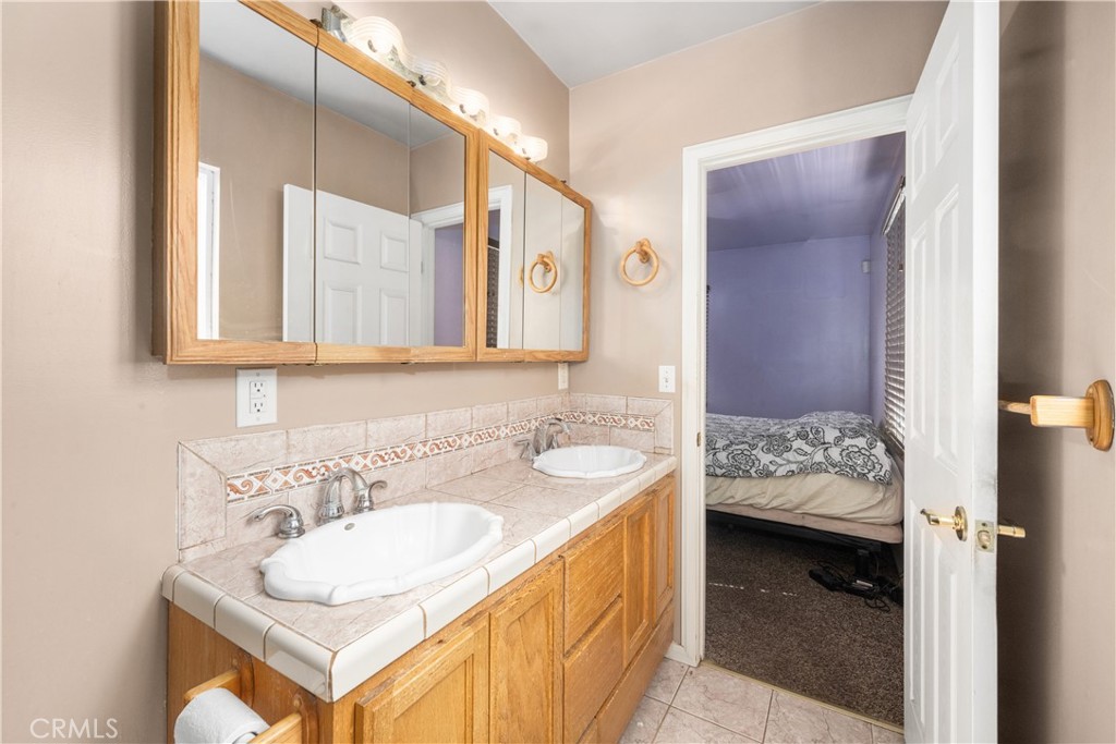 5117 E Pageantry Street