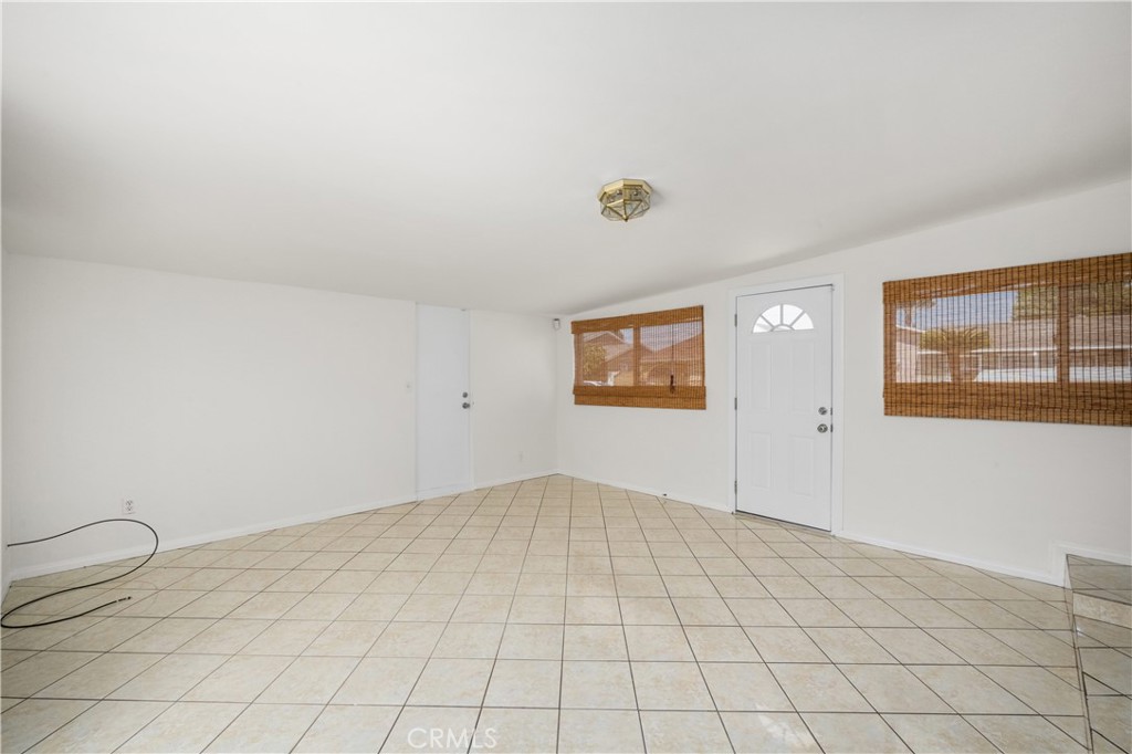 5117 E Pageantry Street