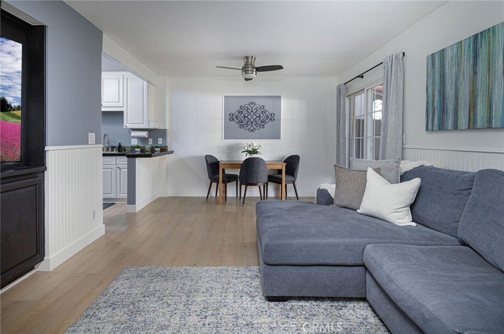 5645 E AVENIDA DE VIENTOS